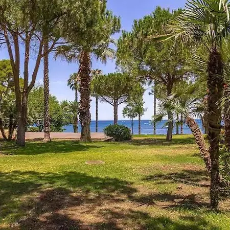 Bludream * Αουγκούστα